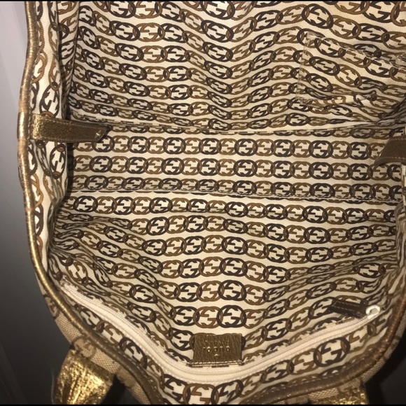 GUCCI SPECIAL $100.00 MORE MARKDOWN!!Authentic GUCCI metallic gold shoulder bag - Picture 6 of 16
